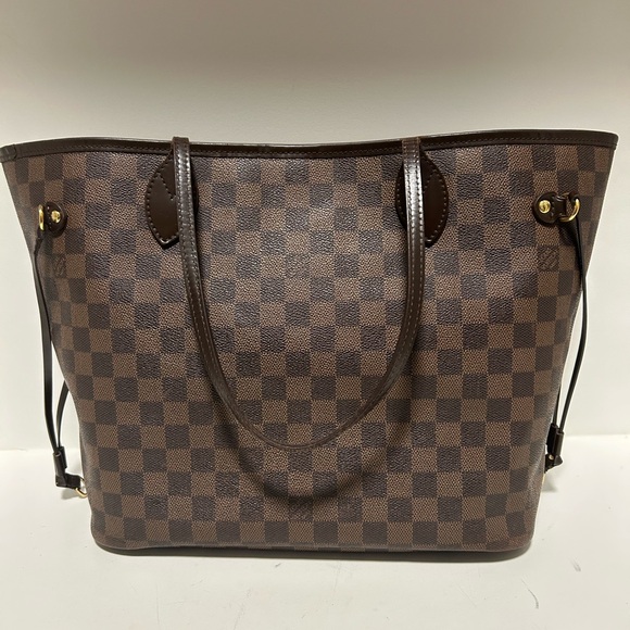 Louis Vuitton Handbags - SOLD Authentic Neverfull MM DE
